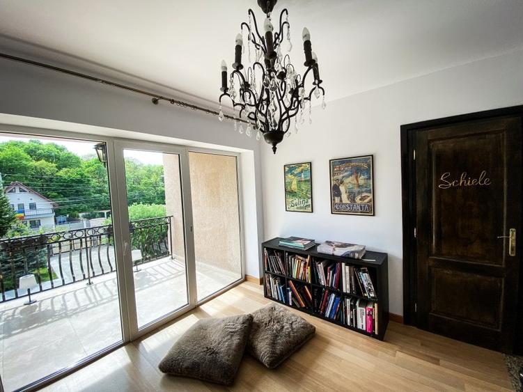 Casă individuală cu 7 camere cu Teren 1500 Mp în Buftea
