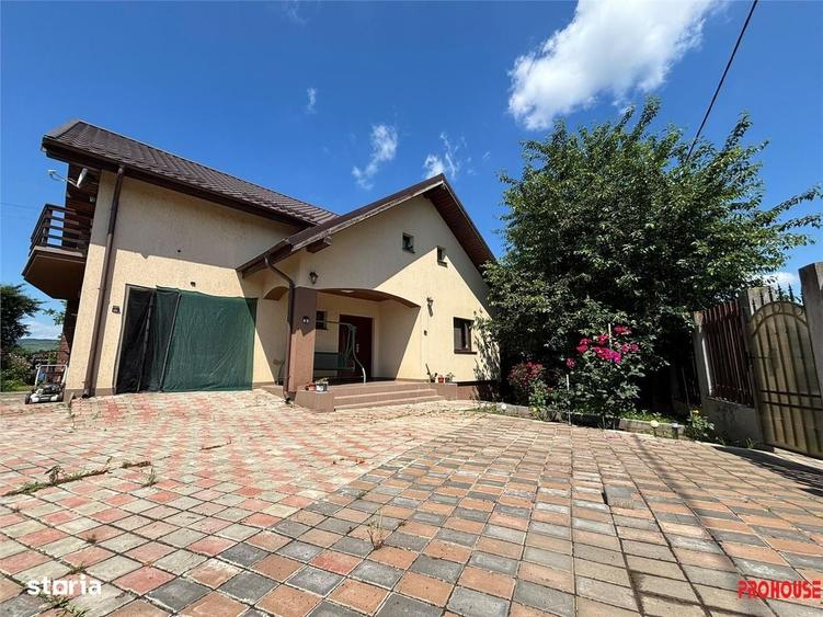 Casă cu 4 camere în Nicolae Bălcescu
