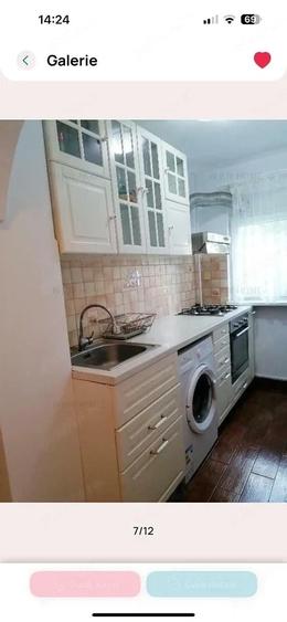 Apartament cu 2 camere decomandat în Tei