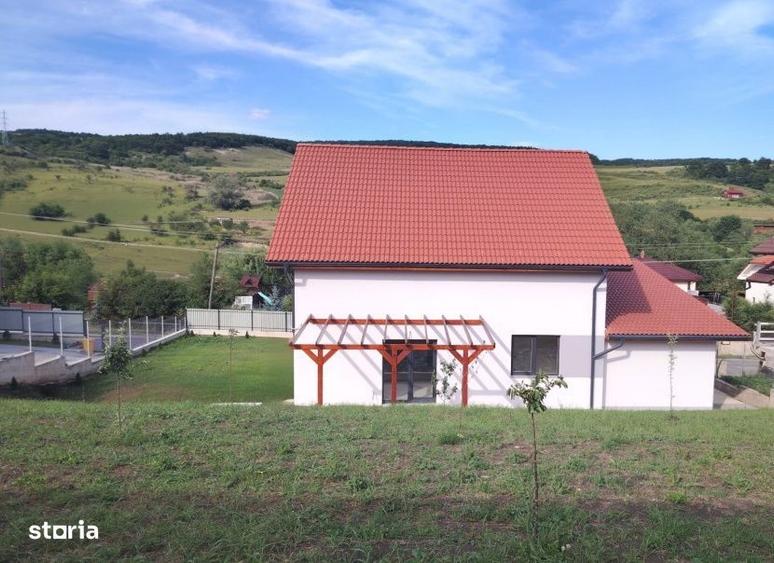 Casa individuala spatioasaaer curat, liniste si confort in Popesti - 11