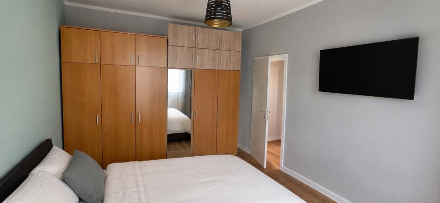 Apartament cu 2 camere semidecomandat, mobilat în Giroc