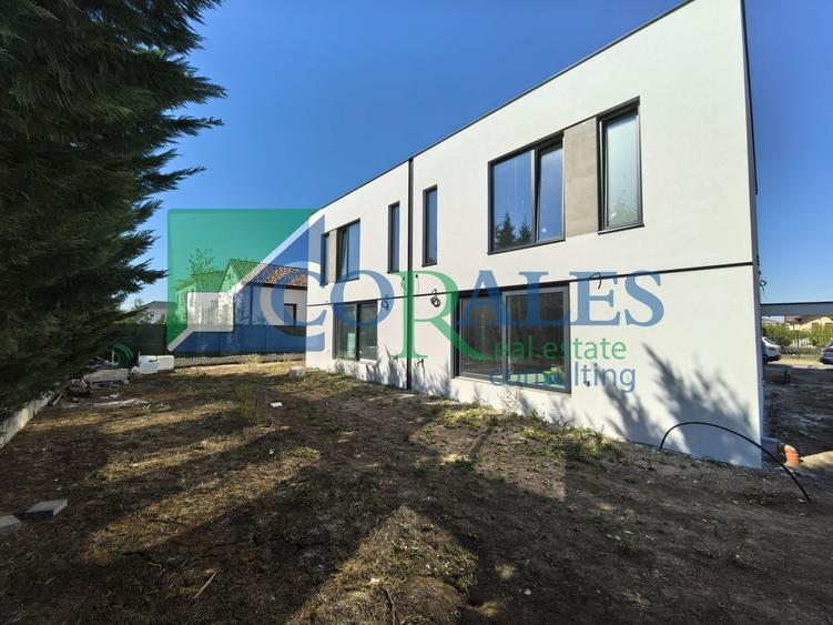 Duplex cu 4 camere cu Canalizare în Dumbrăvița