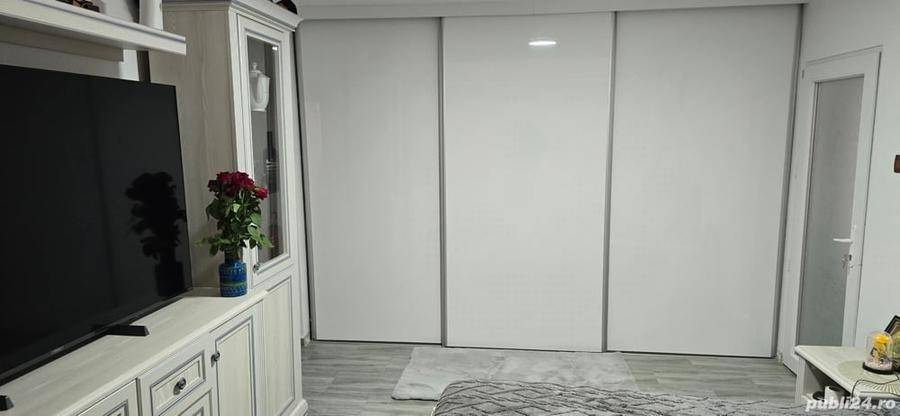 Apartament cu 2 camere în Rovinari
