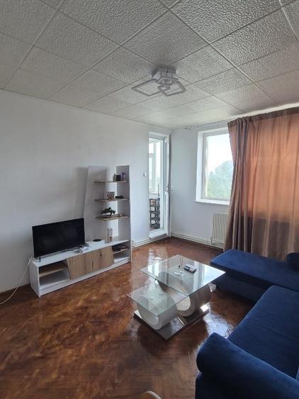 Apartament cu 2 camere decomandat, mobilat în Trocadero
