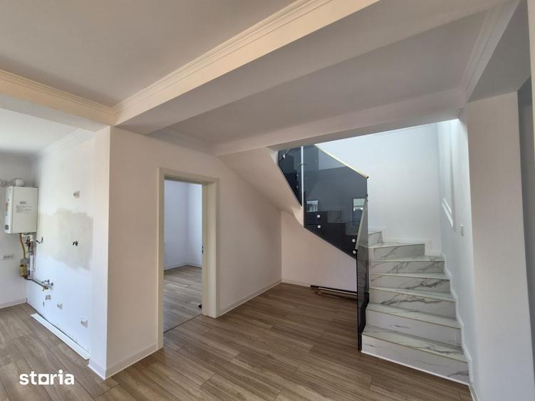 Casă cu 4 camere cu Teren 329 Mp în Cârcea