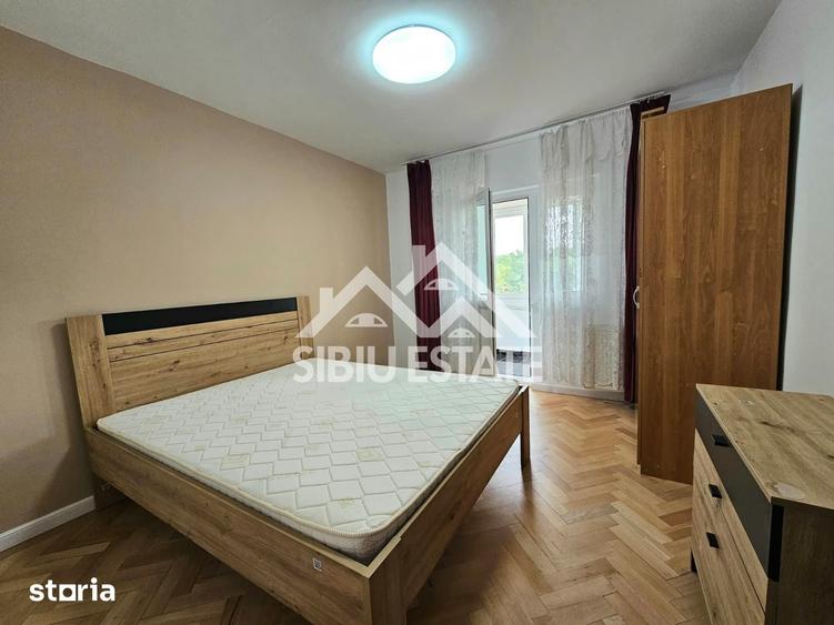 Apartament cu 2 camere decomandat în Valea Aurie