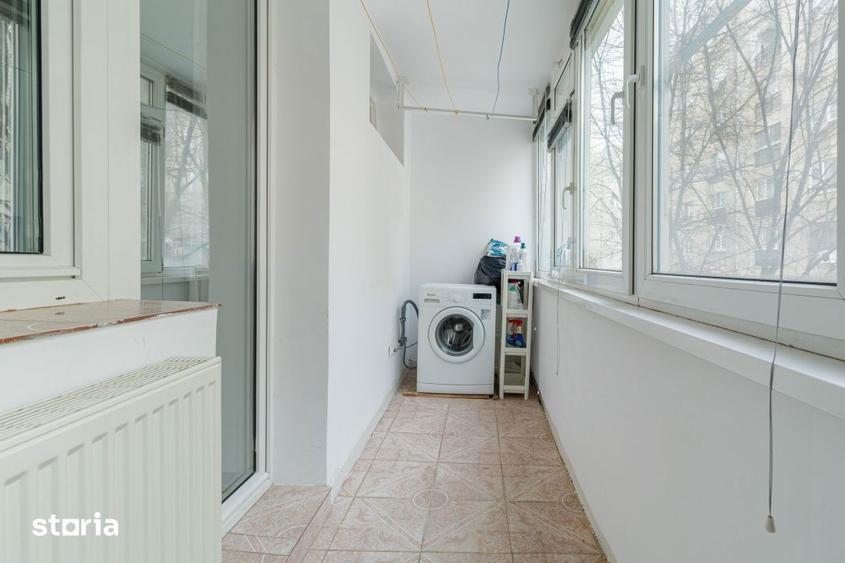 Apartament cu 3 camere semidecomandat, mobilat în Iancului