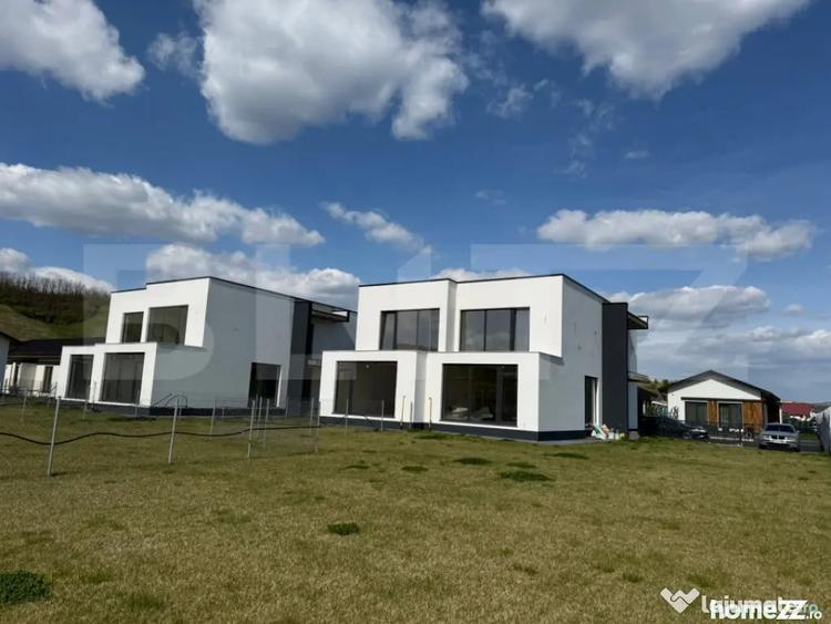 Casă cu 4 camere cu Teren 413 Mp în Apahida