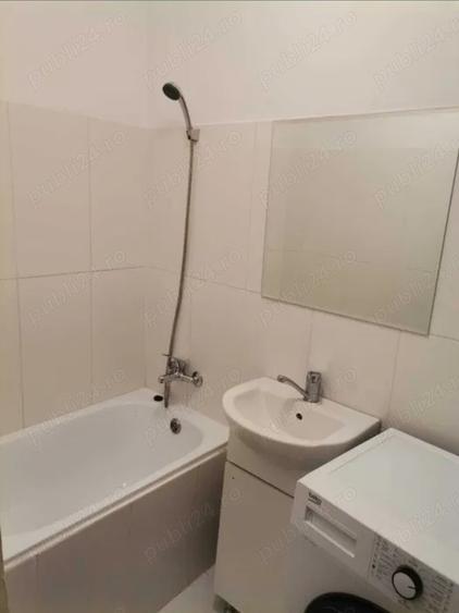 Garsonieră decomandată în Păcii