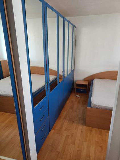 Apartament cu 3 camere semidecomandat în Bucur Obor