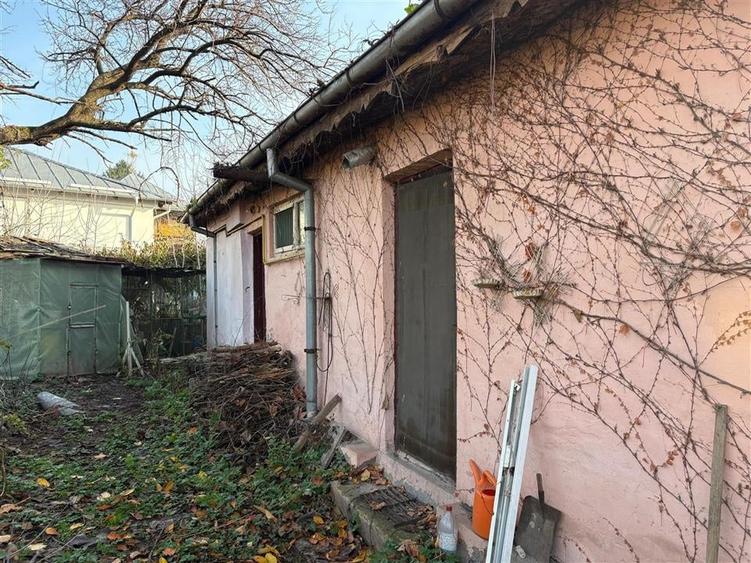 Casă individuală cu 3 camere cu Teren 651 Mp în Central