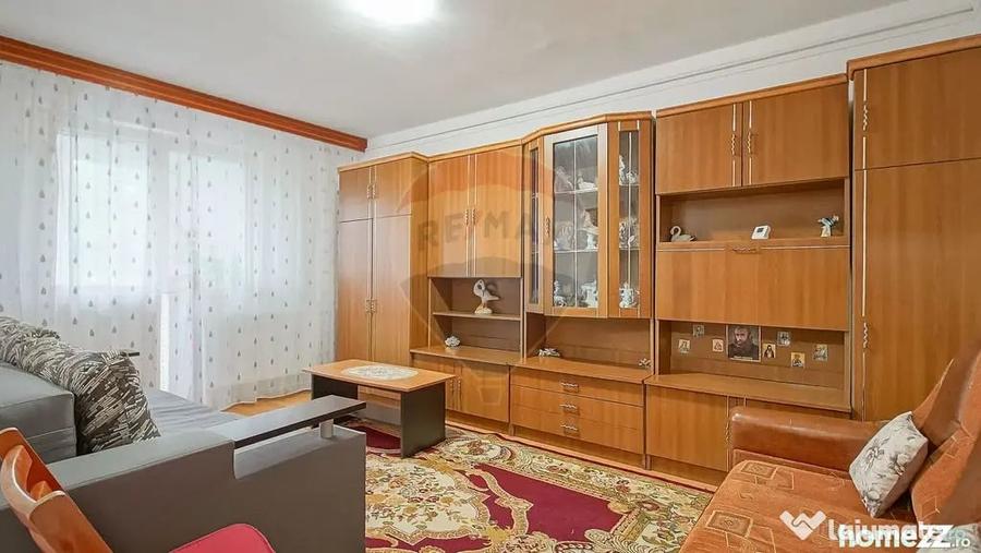 Apartament cu 2 camere semidecomandat în Est