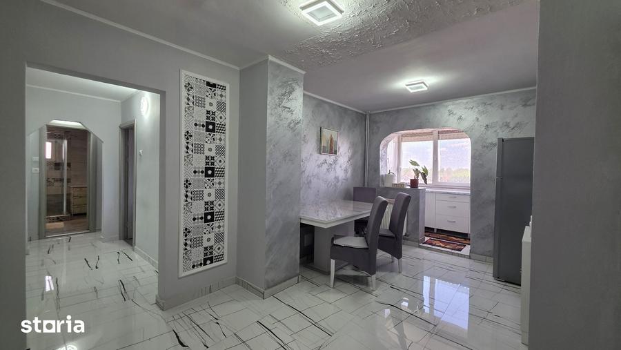 Apartament cu 3 camere în Cantemir