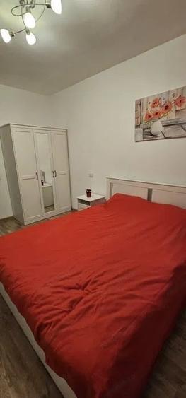 Apartament cu 2 camere semidecomandat în Complex Studențesc