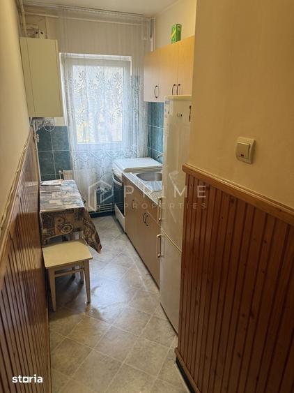 Apartament cu 2 camere nedecomandat în 22 Decembrie 1989