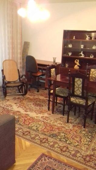 Apartament cu 3 camere decomandat în Complex Studențesc