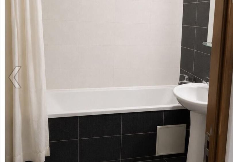 Apartament cu 3 camere semidecomandat în Liviu Rebreanu