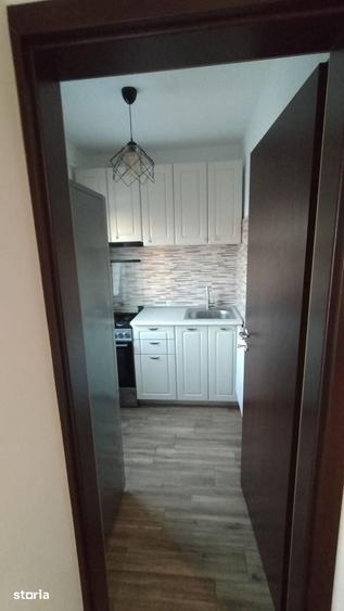 Garsonieră în Girocului