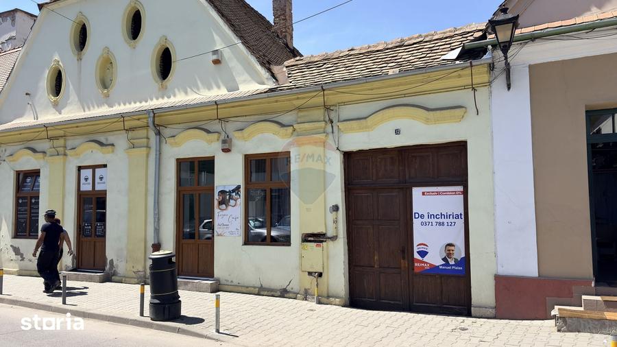 Spațiu comercial, de 60 mp, în Central