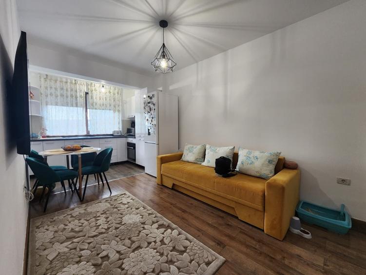 Apartament cu 3 camere decomandat, mobilat în Cug