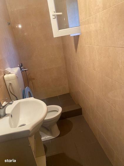 Casă cu 3 camere cu Teren 250 Mp în Rahova