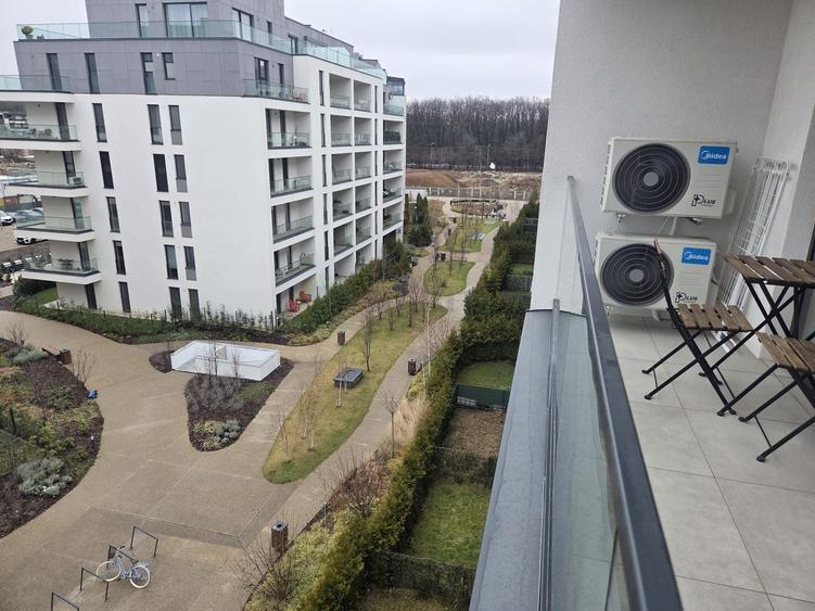 Apartament cu 2 camere, mobilat în Băneasa