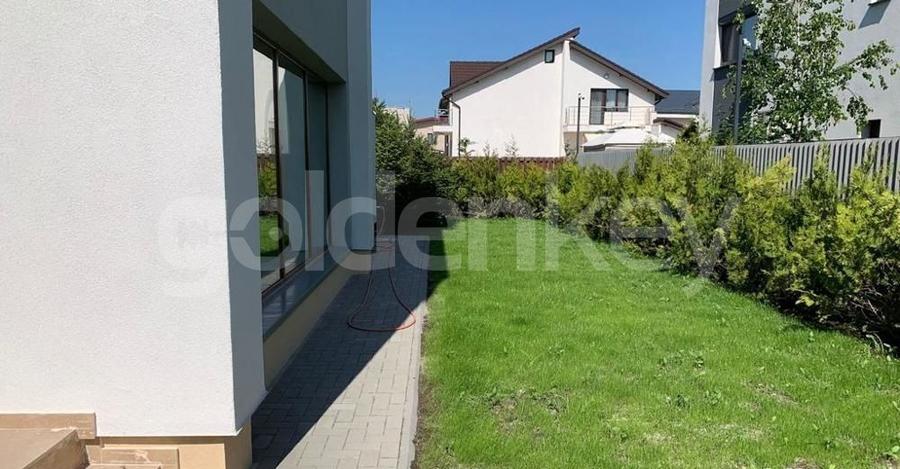 Duplex cu 4 camere cu Canalizare în Pipera