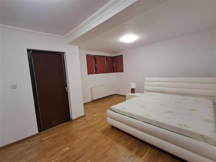 Casă individuală cu 3 camere cu Teren 450 Mp în Aeroport