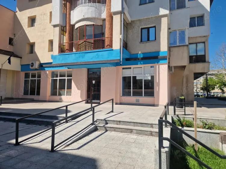 Spațiu comercial, de 105 mp, în Central