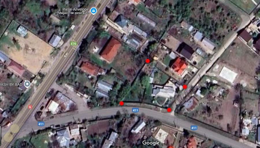 Casă cu 2 camere cu Teren 1600 Mp în Central