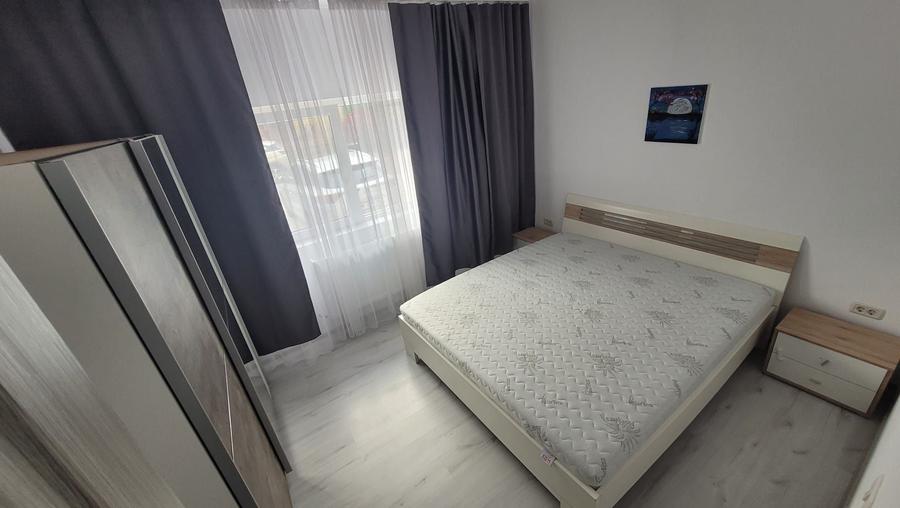 Proprietar, inchiriez apartament 2 camere, bloc nou, parter - 5