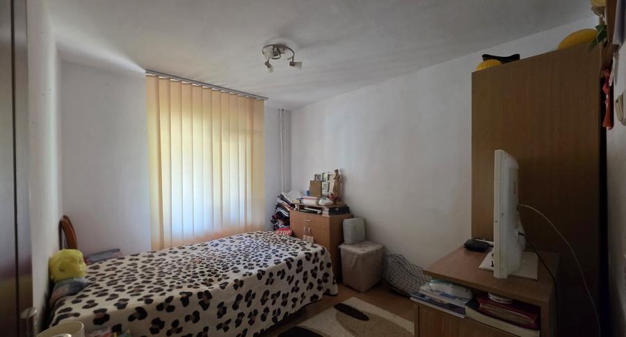 Apartament cu 3 camere decomandat, mobilat în Fabric