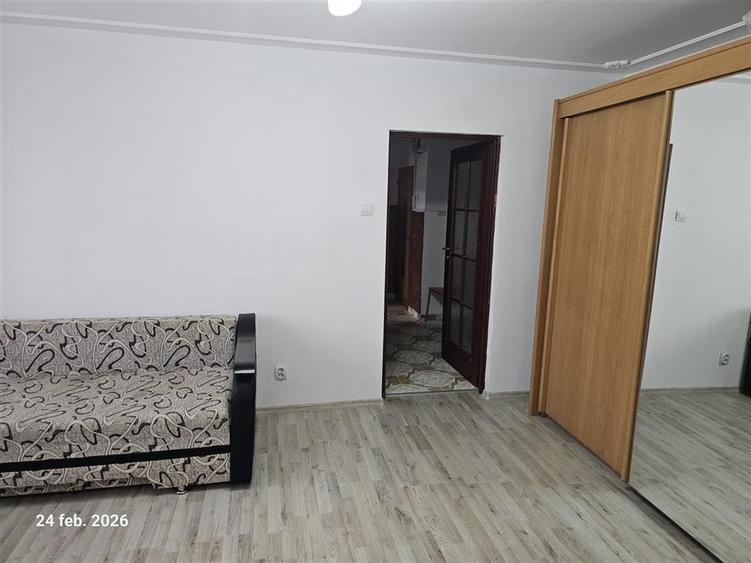 Apartament cu 2 camere nedecomandat, mobilat în Podu Roș