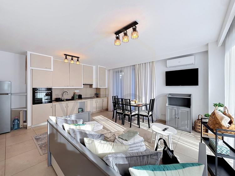 Apartament cu 2 camere semidecomandat, mobilat în Zorilor