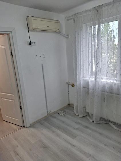Inchiriez apartament 2 camere zona Vest - 1