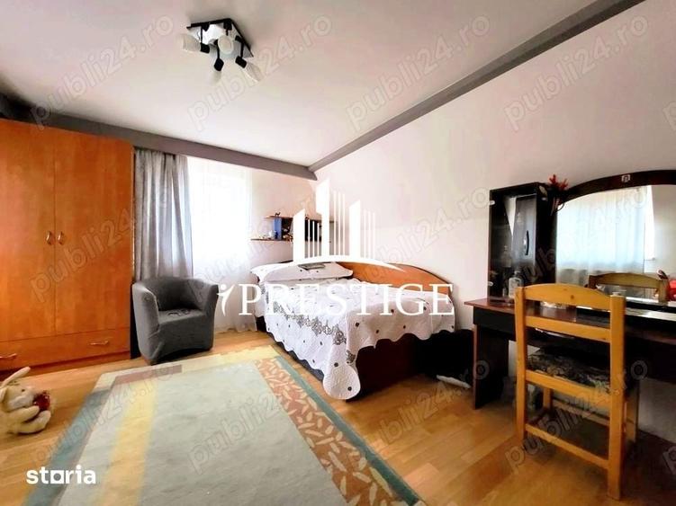 Casă cu 5 camere cu Teren 395 Mp în Turnișor