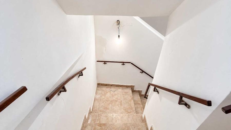 Casă cu 4 camere în Bărăbanț