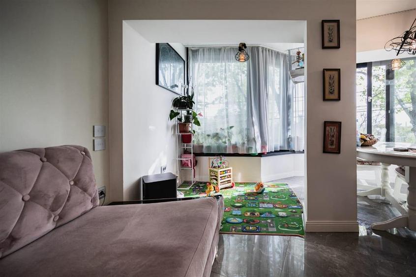Apartament cu 2 camere decomandat în Apollo