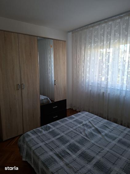 Apartament cu 2 camere decomandat în Craiovița Nouă