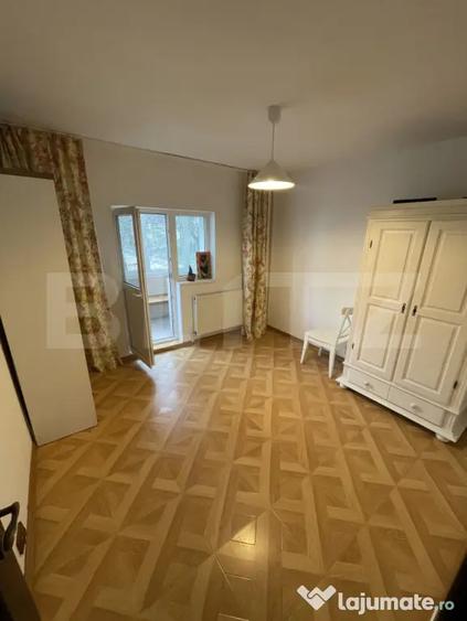 Apartament cu 3 camere decomandat în Obcini