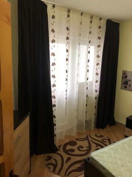 Apartament cu 2 camere decomandat în Nicolina