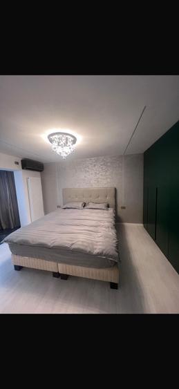 Apartament cu 4 camere decomandat în Faleza Nord