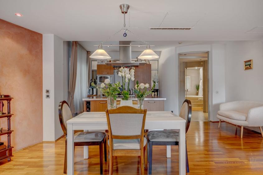 Apartament cu 2 camere decomandat, mobilat în Primăverii