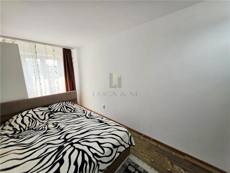 Apartament cu 3 camere decomandat în P-ța Doina