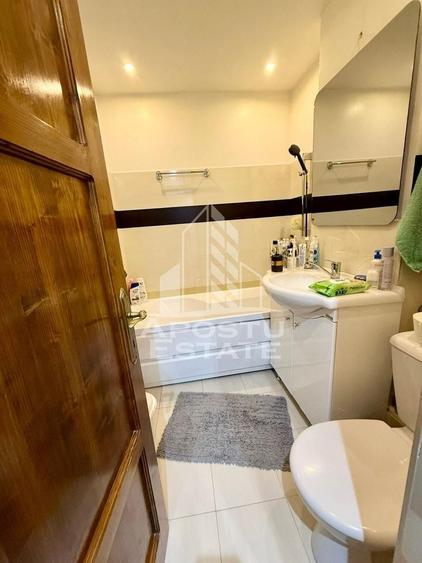 Apartament cu 3 camere decomandat, mobilat în Lipovei