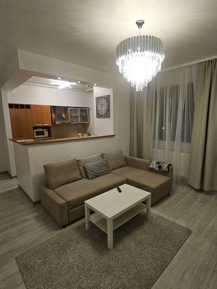Apartament cu 2 camere decomandat în Olteniței