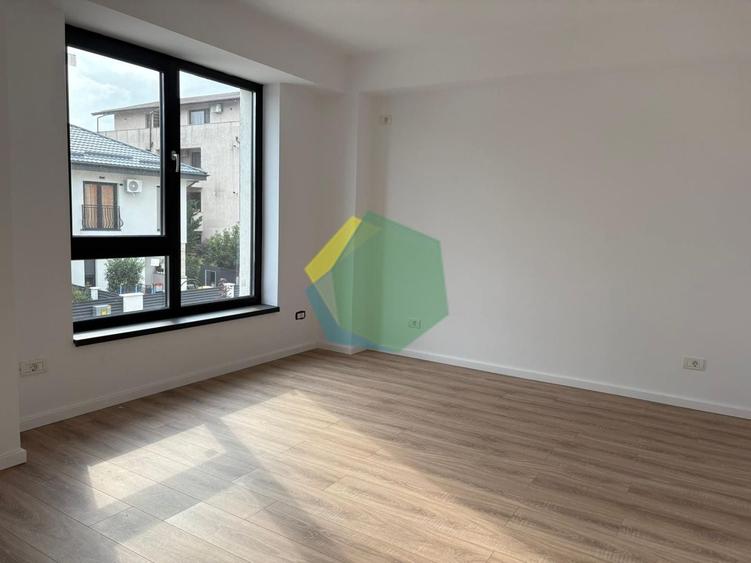 Duplex cu 5 camere cu Canalizare în Central