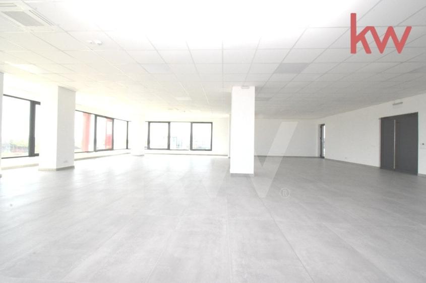 Spațiu industrial, de 578 mp, în Aeroport