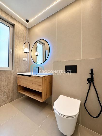 Duplex cu 4 camere cu Canalizare în Dumbrăvița