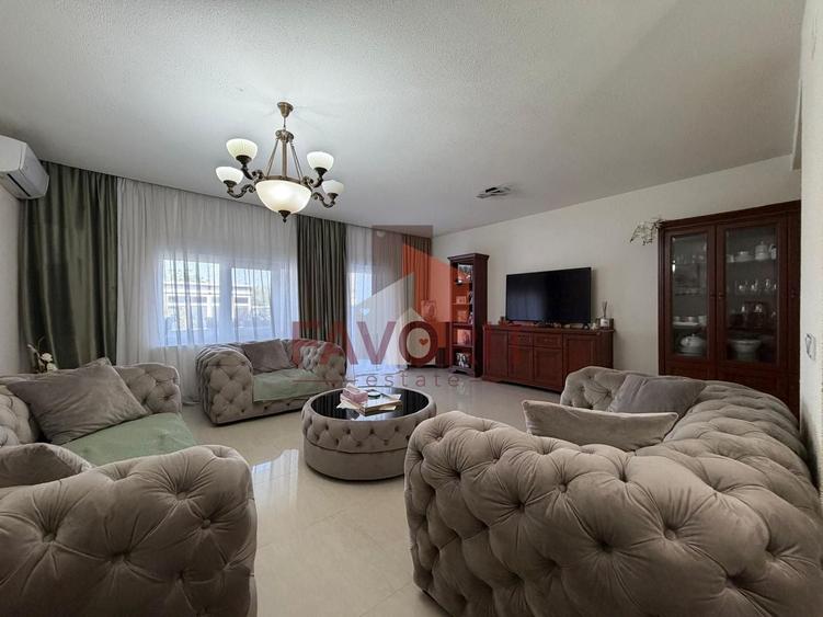 Duplex cu 4 camere cu Canalizare în Aradului